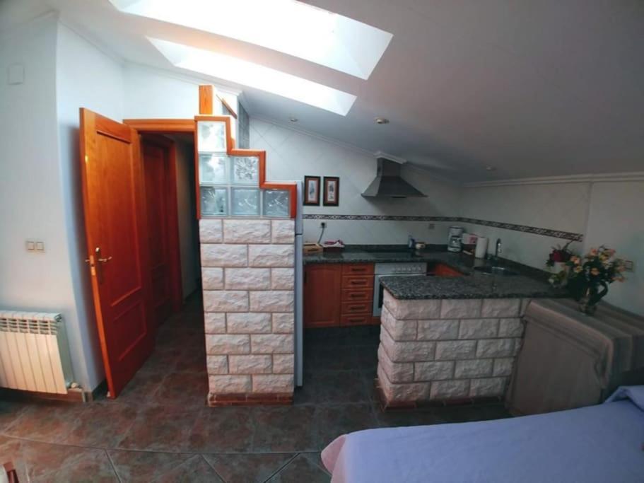 Apartamento La Buhardilla. Aparcamiento exterior privado Teruel Exterior foto